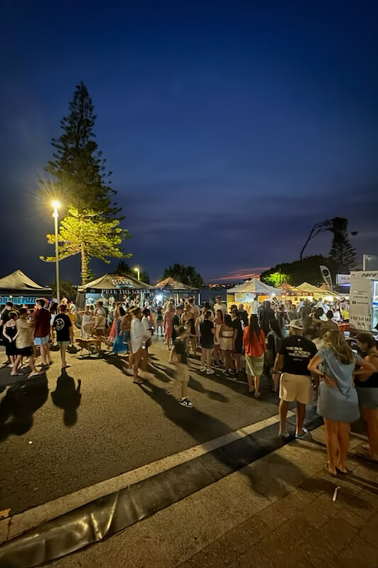 Caloundra twilights market